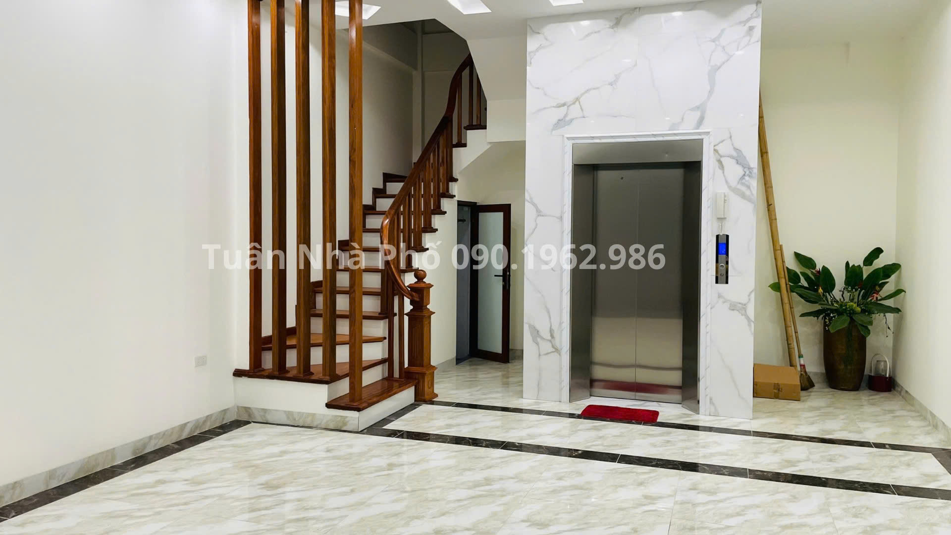 MỘT CĂN NHÀ 7 TẦNG–5.5M MẶT TIỀN, VIEW HIM LAM-100M RA ĐƯỜNG TO VẠN PHÚC - Ảnh 1